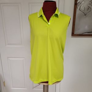 Nike sleeveless golf top Size XXL NWT